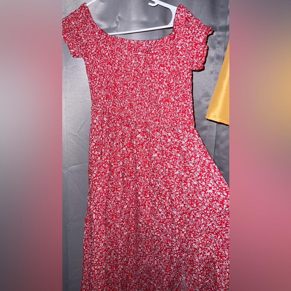 Gorgeous long off the shoulder dress from Amazon!